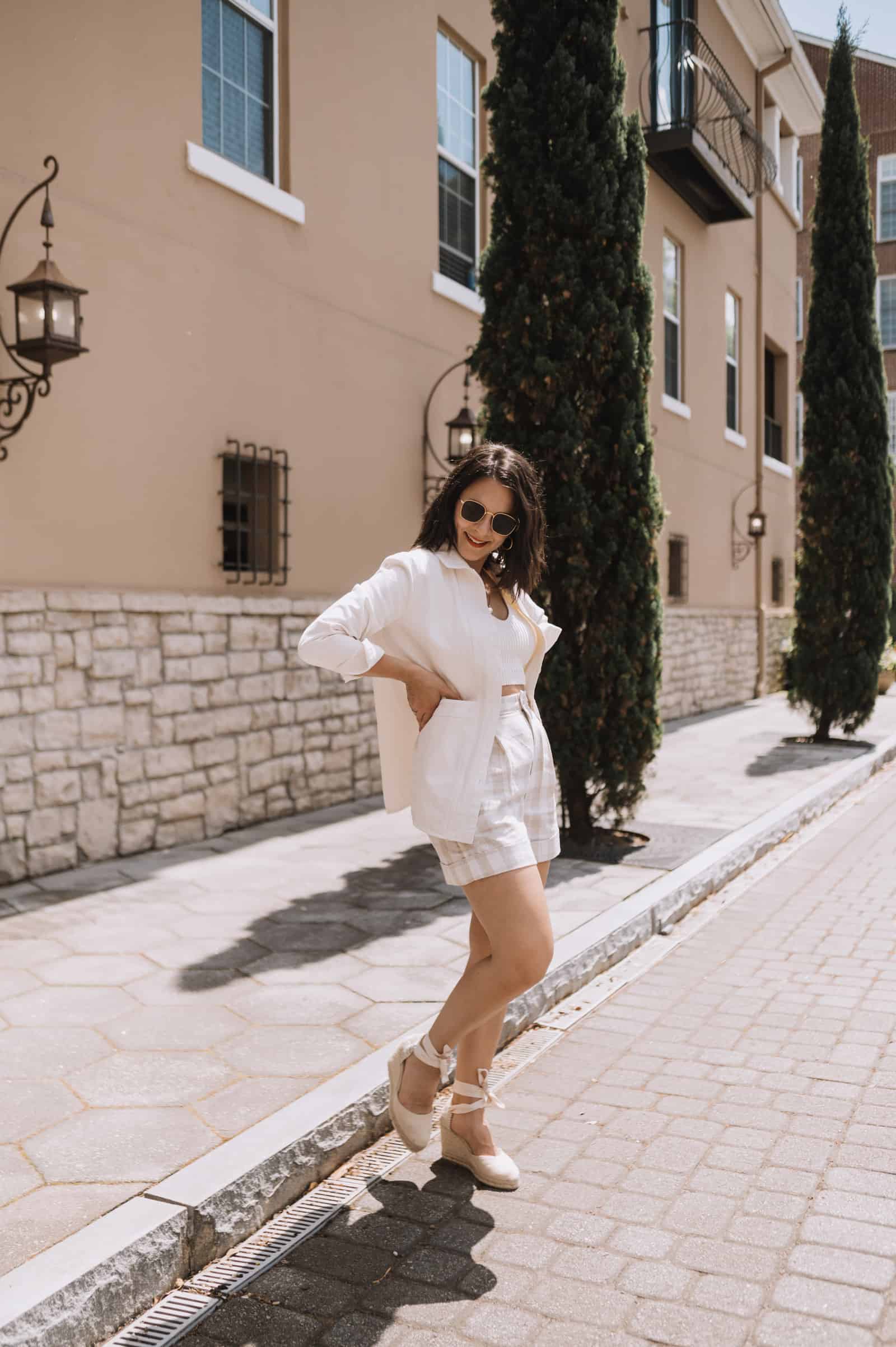 Crop top outfit ideas in your 30s