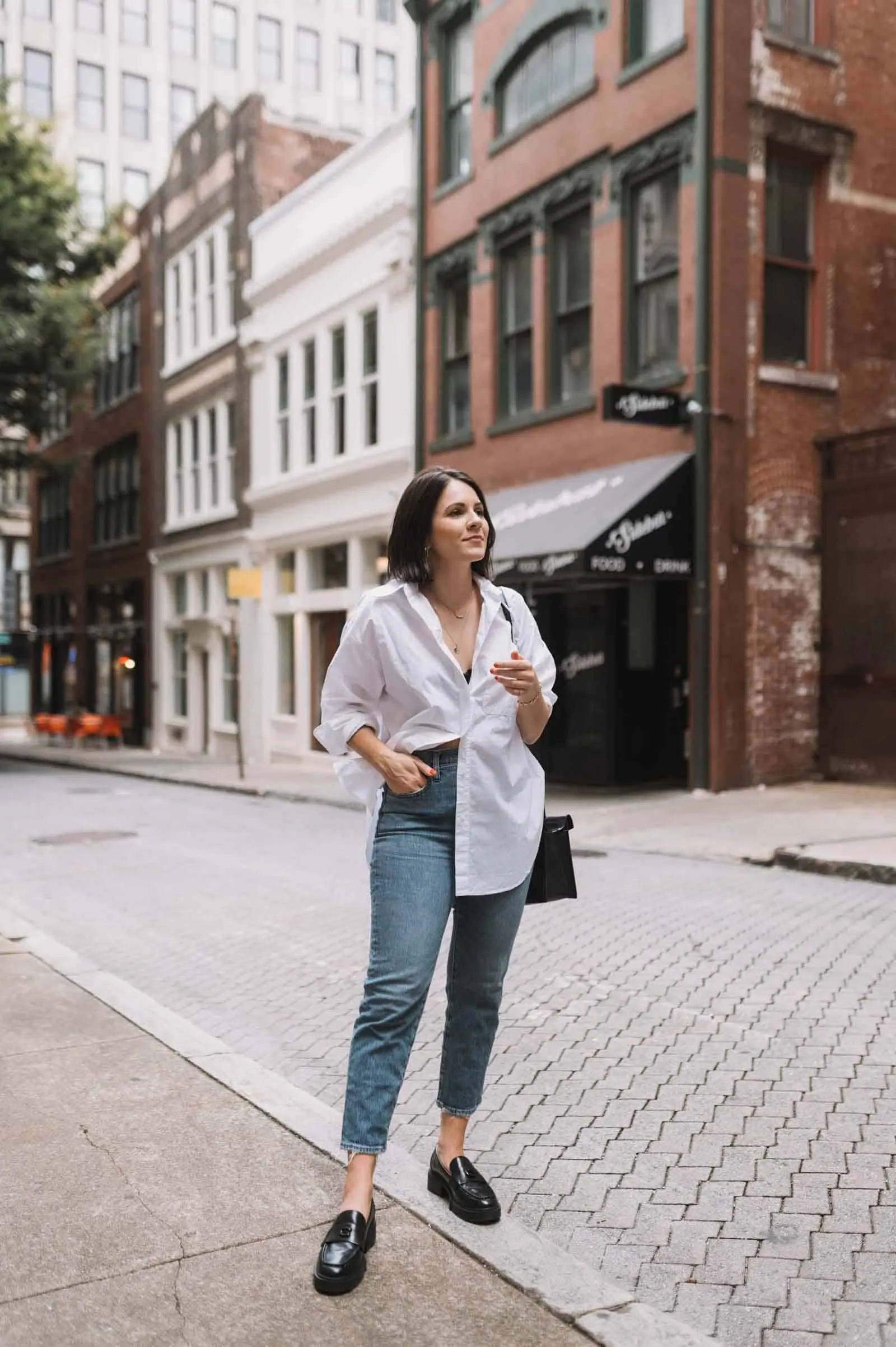 What Shoes To Wear With Straight Leg Jeans