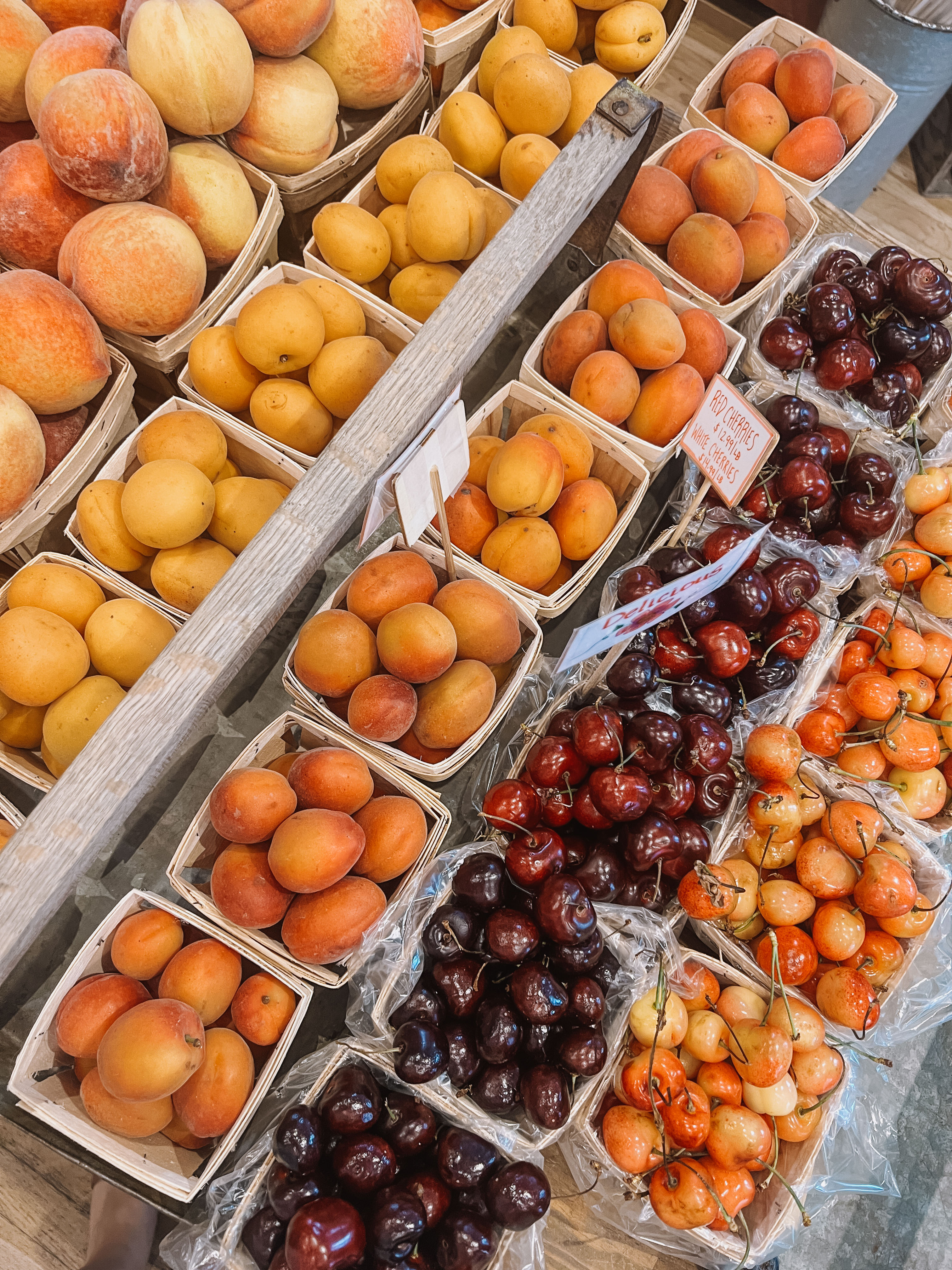 round swamp farm fresh fruit